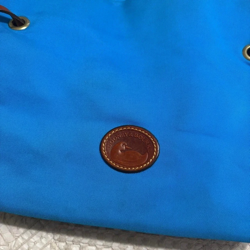 DOONEY & BOURKE VINTAGE Y2K NYLON SHOULDER BAG